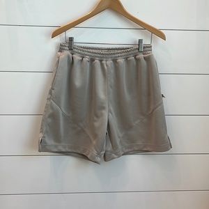 mens urban outfitters beige basketball shorts